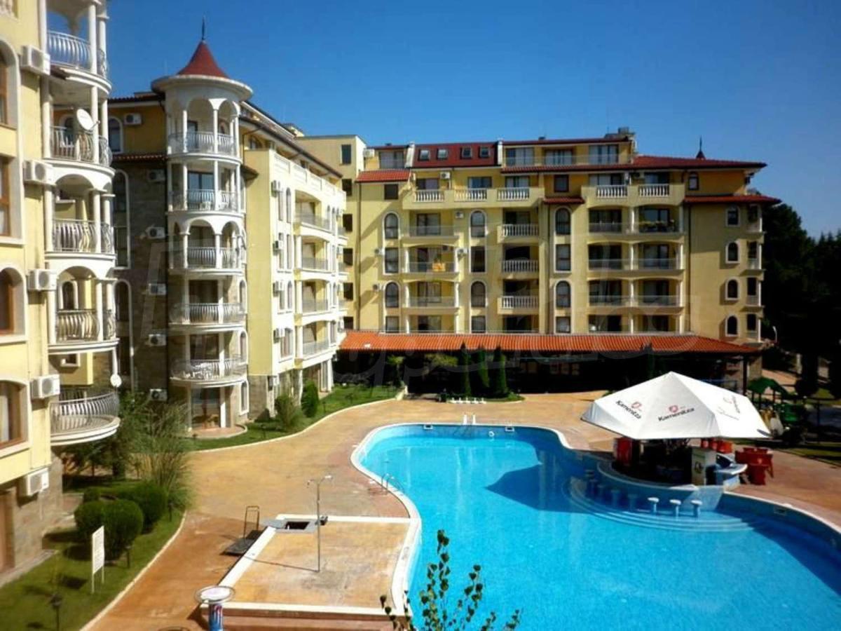 Summer Dreams -Apartcomplex Pantai Sunny Bagian luar foto