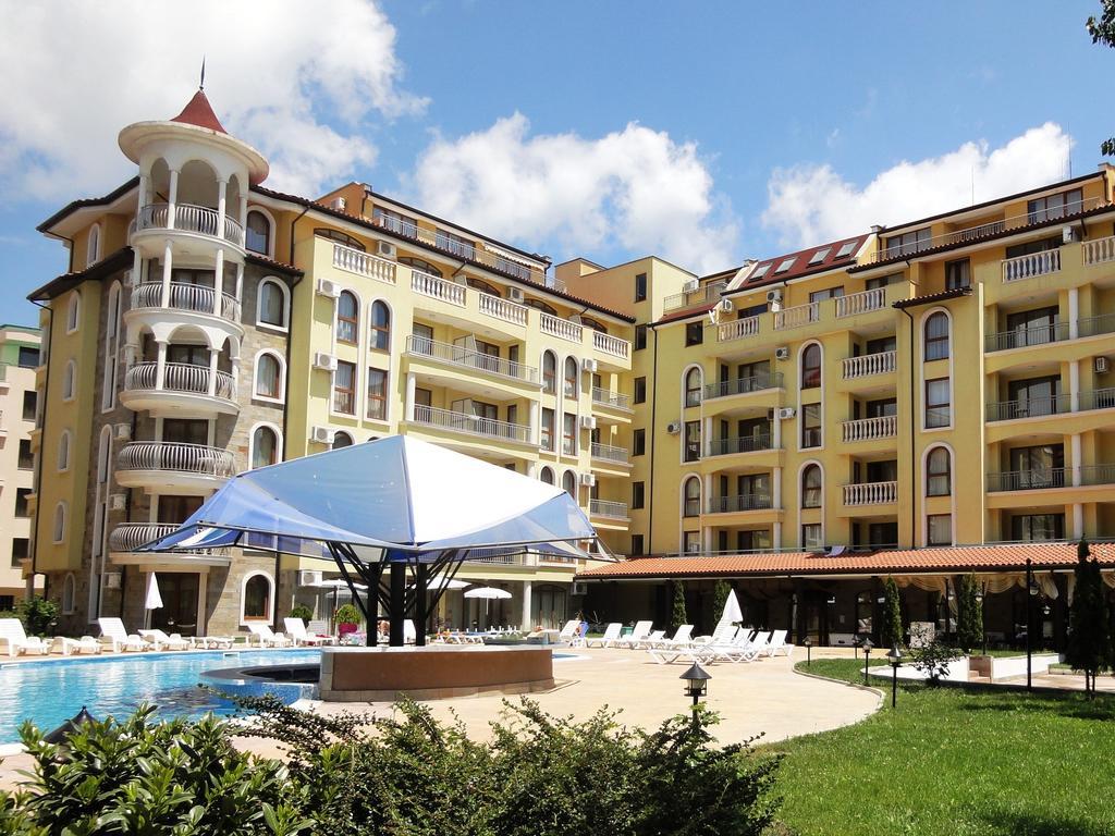 Summer Dreams -Apartcomplex Pantai Sunny Bagian luar foto